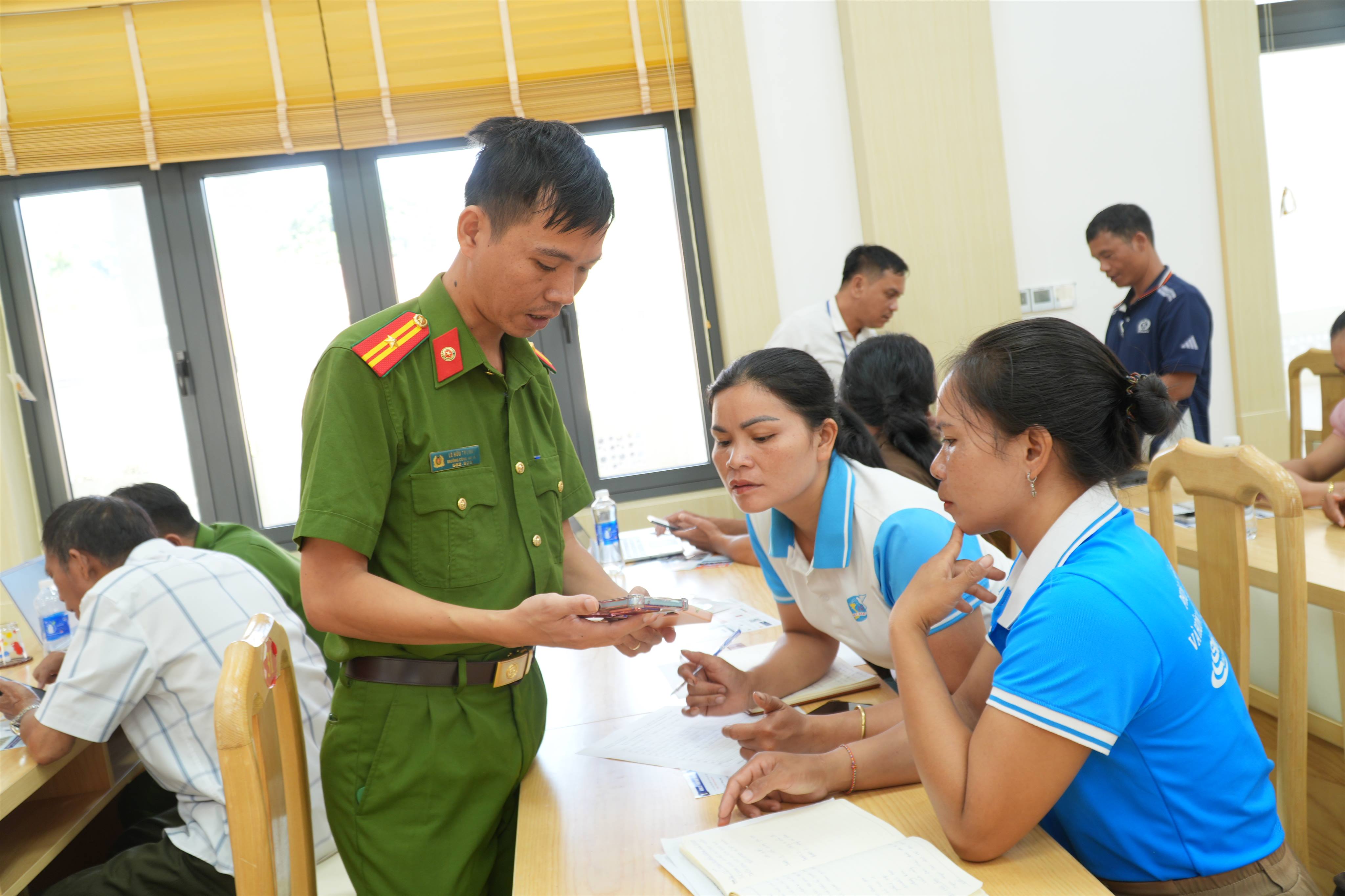 anh tin bai